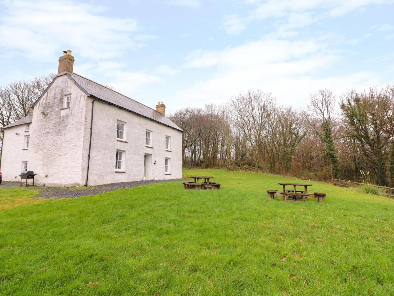 Villa Llwyncadfor Farm Llangunllo Exterior foto