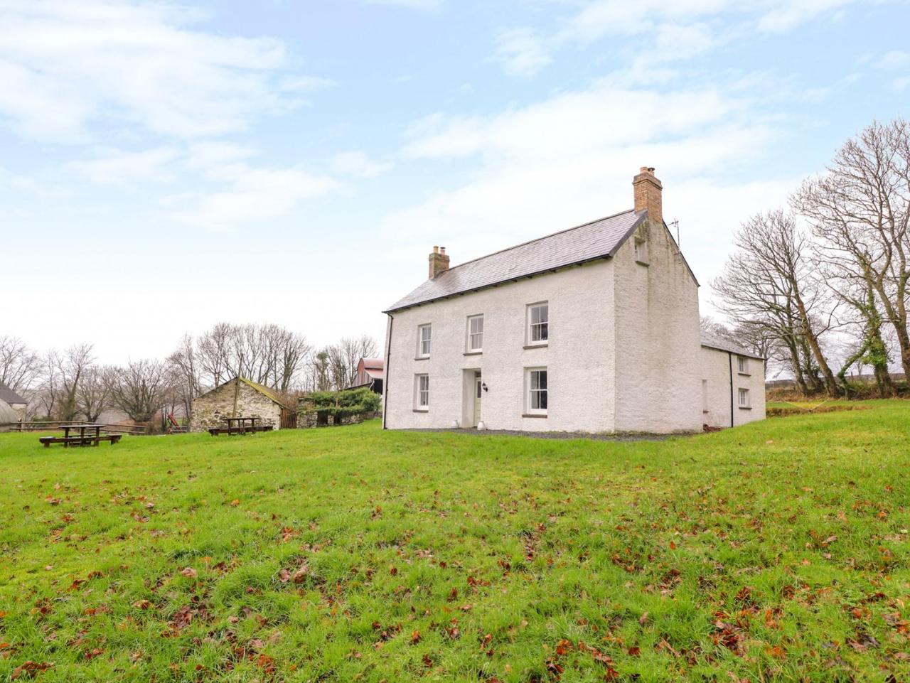 Villa Llwyncadfor Farm Llangunllo Exterior foto